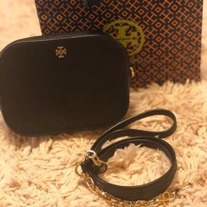 Tory Burch Black Emerson round cross body